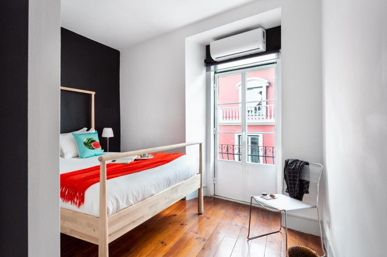 Apartment Joivy Bold And Colourful 1-bed Flat At The Heart Of Chiado, Nearby Carmo Convent *