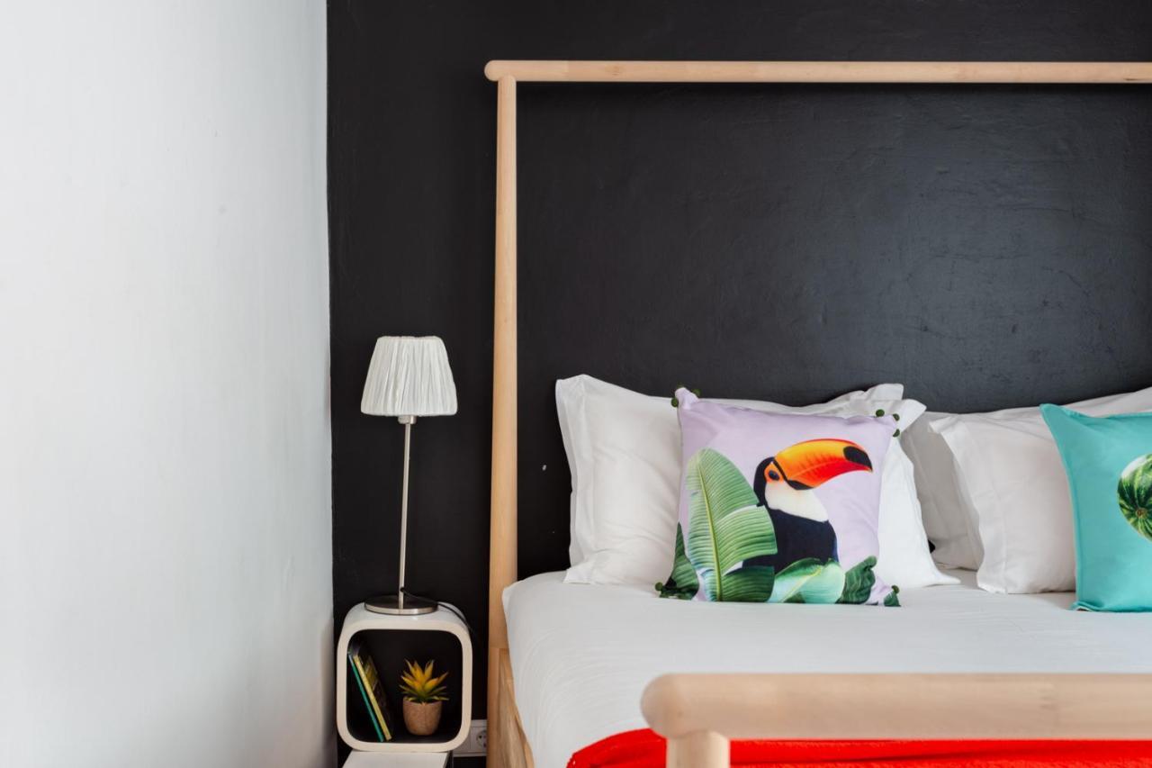 Joivy Bold And Colourful 1-bed Flat At The Heart Of Chiado, Nearby Carmo Convent * Lisbon