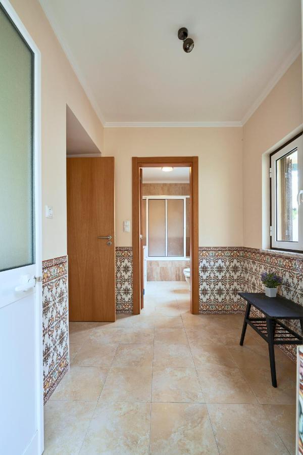 Spacious And Renovated With Amazing Patio, By Timecooler * Lissabon