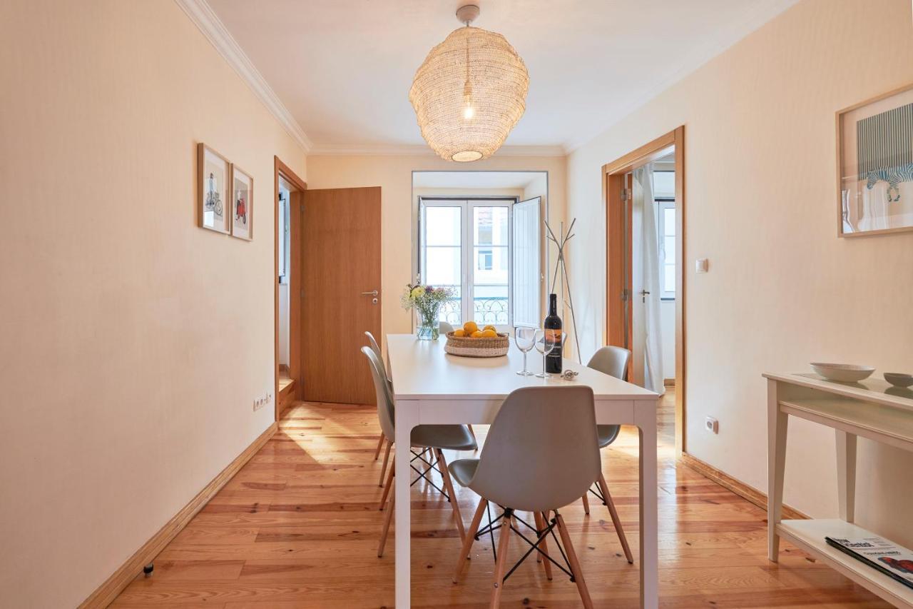 Renovated And Spacious Duplex With Patio, By Timecooler