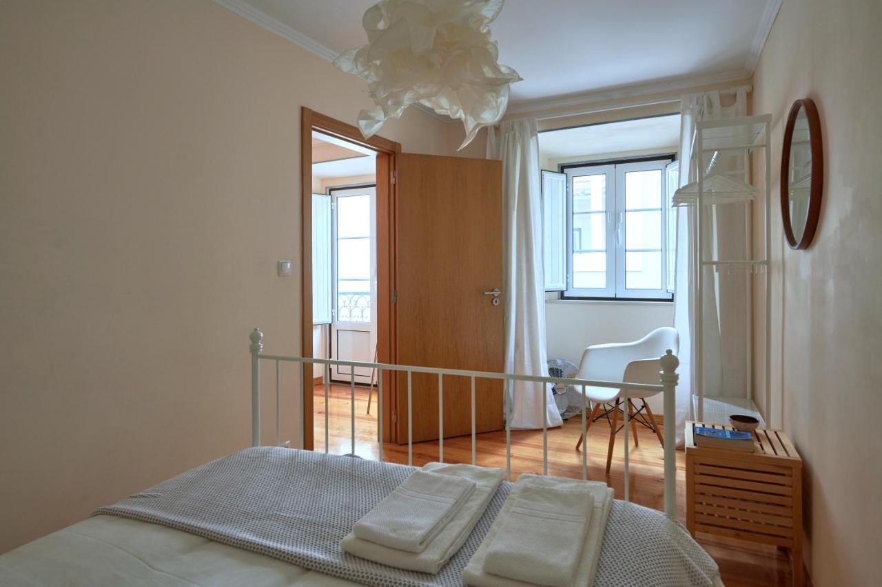 Renovated And Spacious Duplex With Patio, By Timecooler *