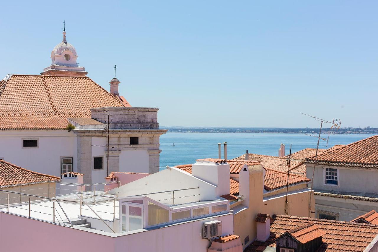Spacious Alfama Duplex, By Timecooler Lisbon