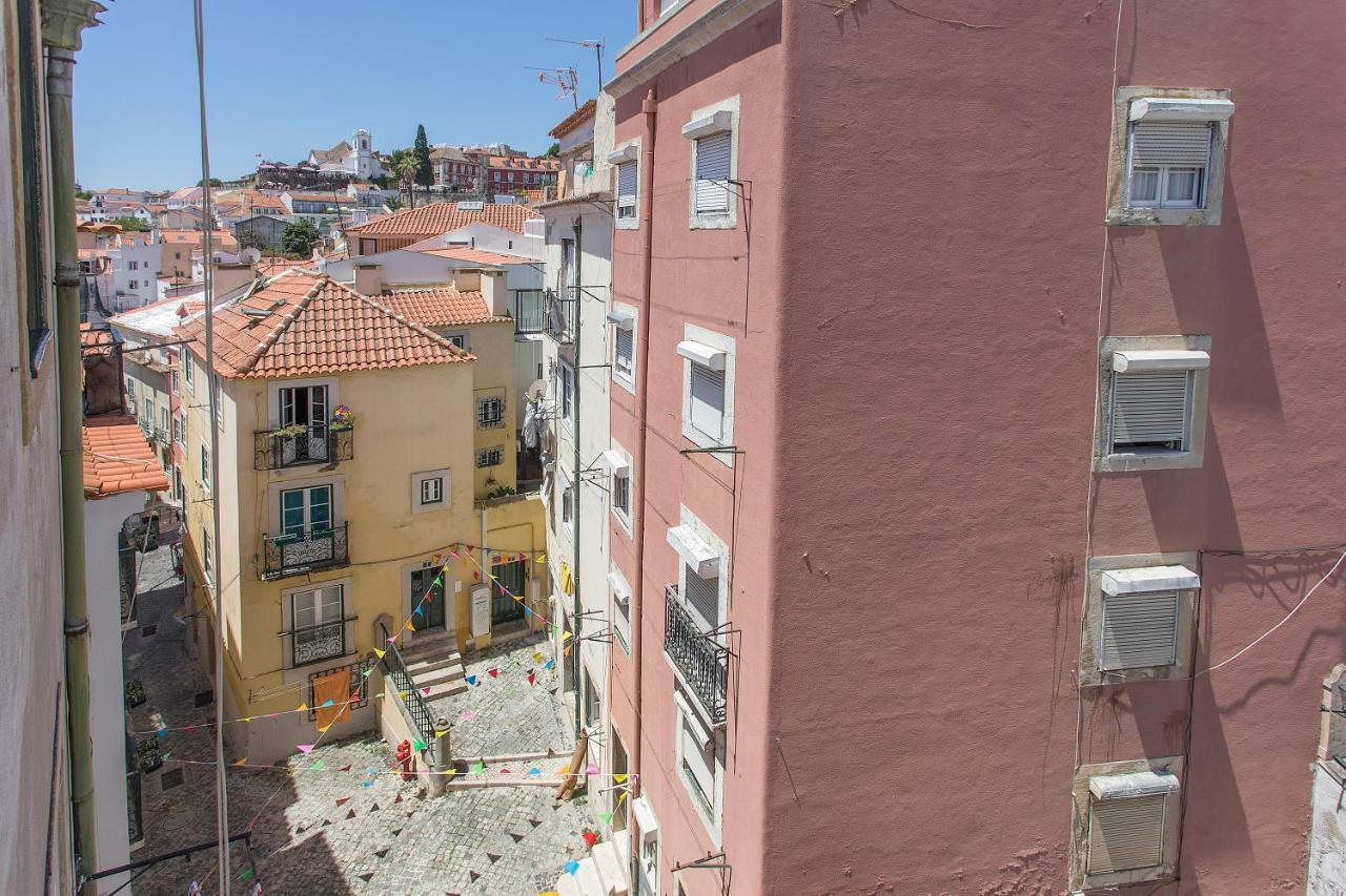 Spacious Alfama Duplex, By Timecooler *