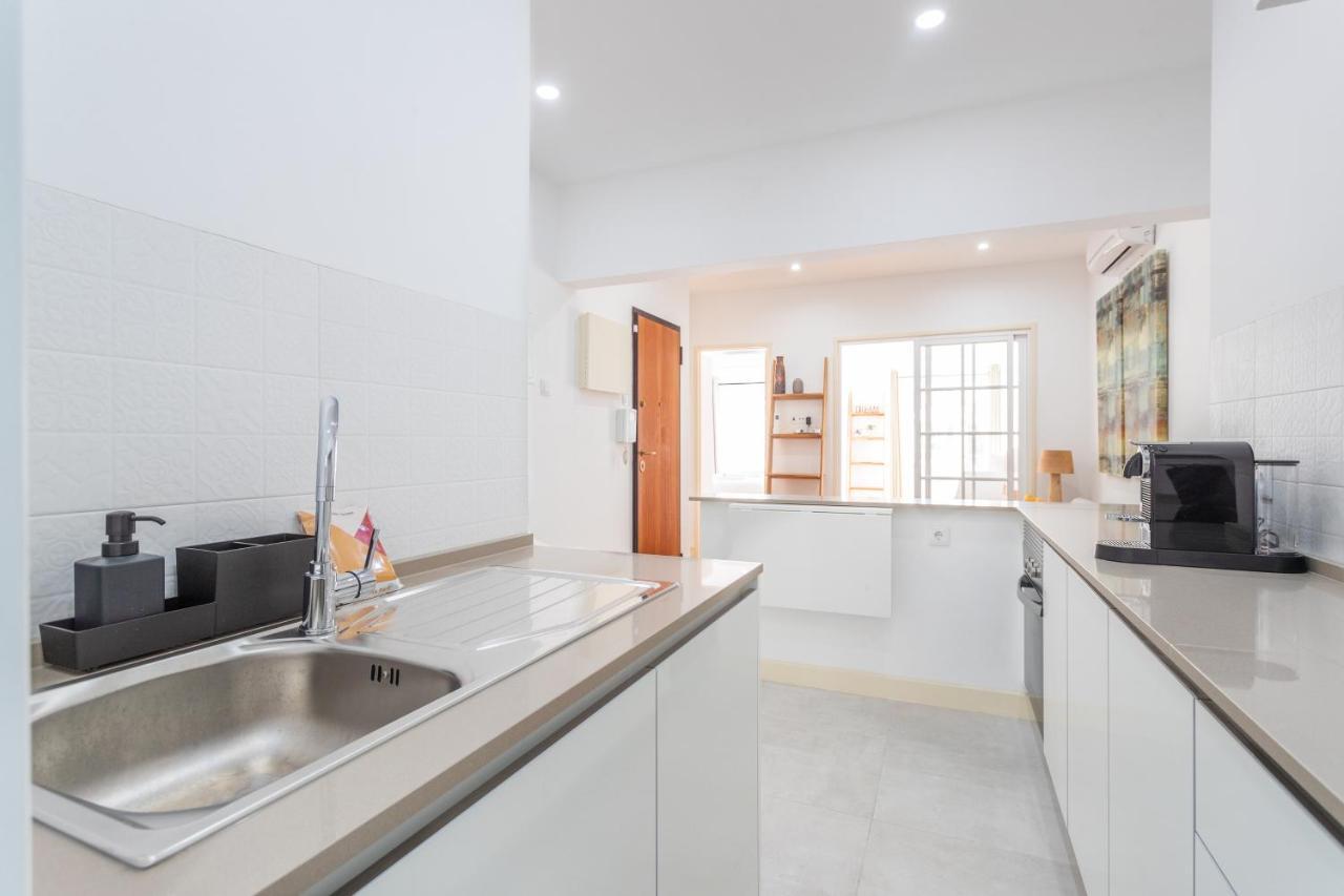 Flh Downtown Flat With Balcony Apartment Lisbon