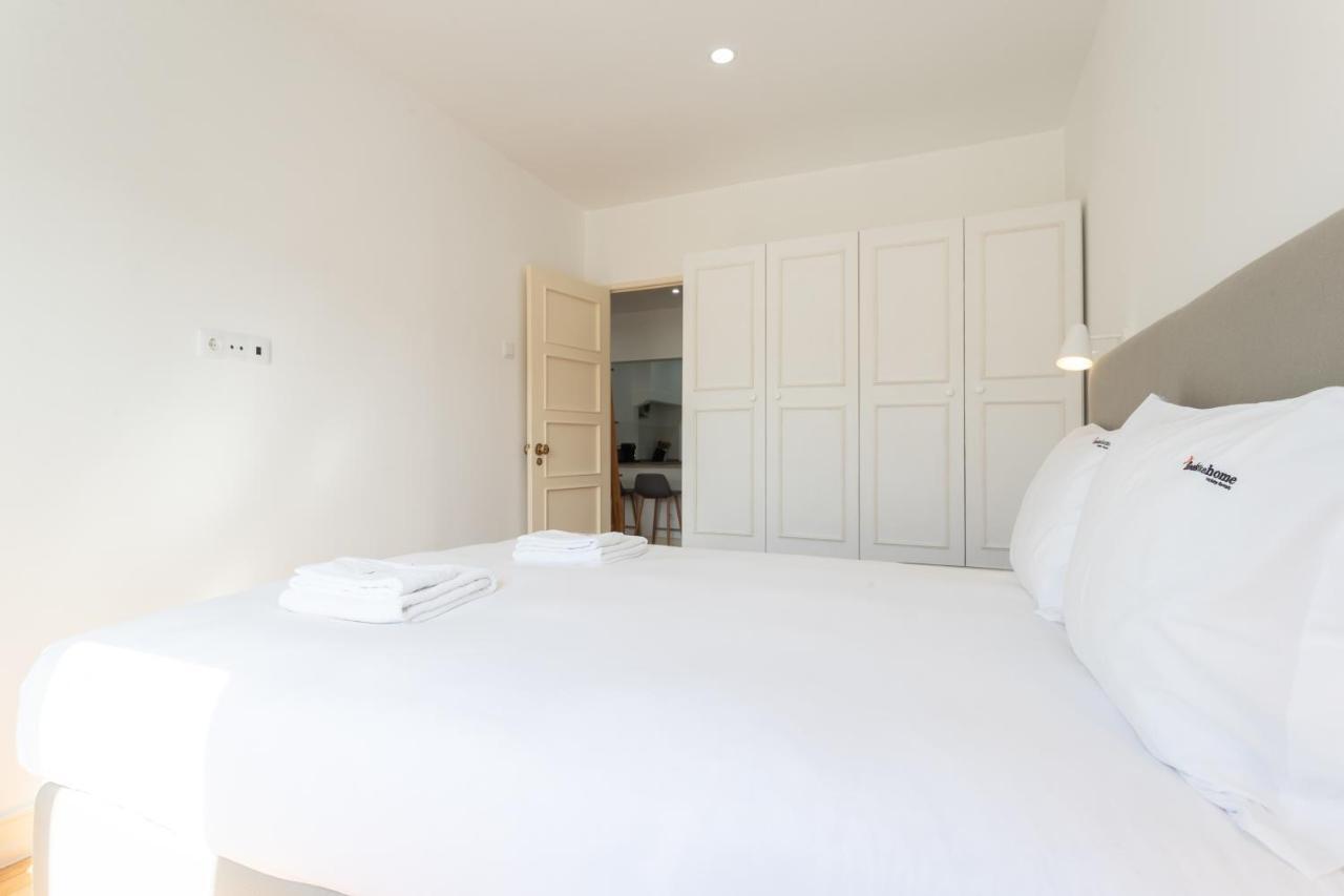 Flh Downtown Flat With Balcony * Lisbon