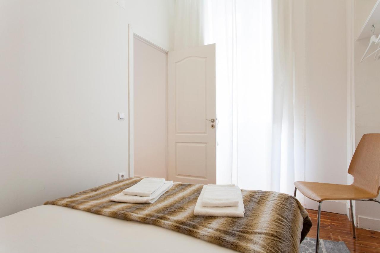Apartment Downtown Correeiros