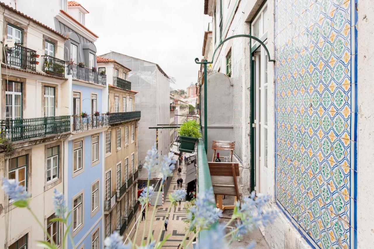 Apartment Downtown Correeiros