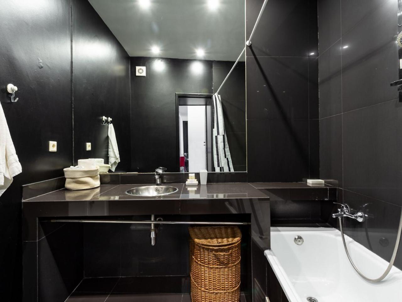 Apartment Joivy Bold And Colourful 1-bed Flat At The Heart Of Chiado, Nearby Carmo Convent