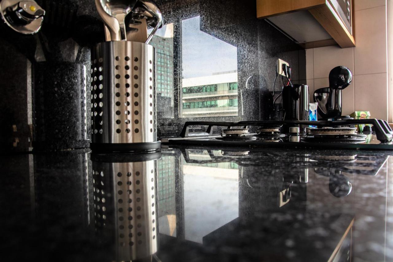 Orient - Modern, Spacious And Sunny! By The River! Appartement