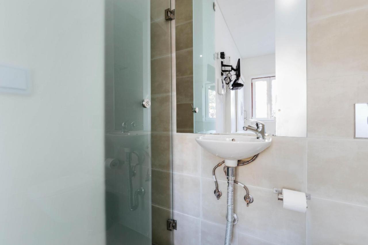 Appartement Rent4rest Downtown Tiny Lissabon