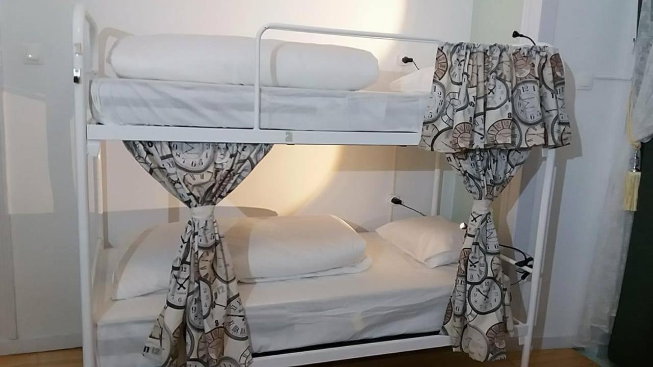 At Ease Auberge de jeunesse *