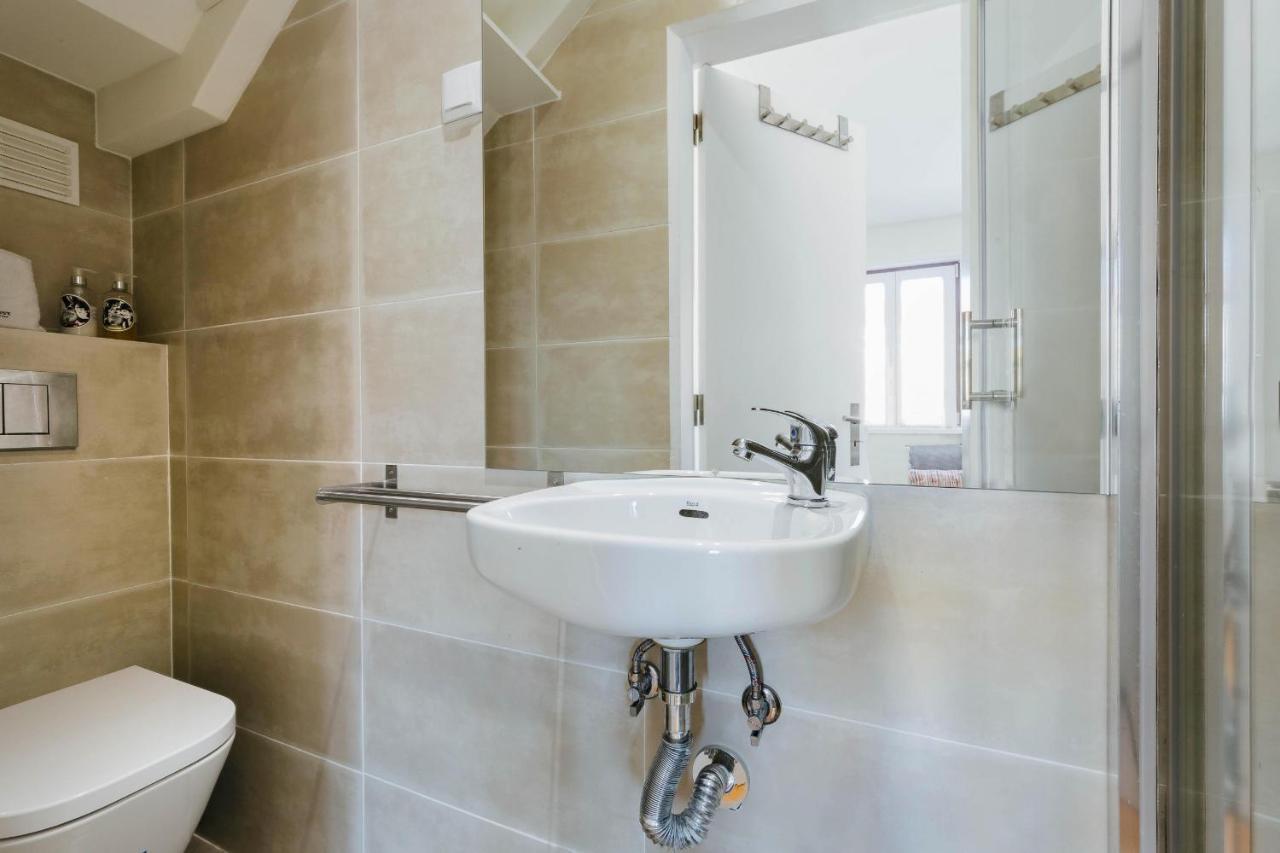 Apartment Rent4Rest Lisbon Downtown Tiny Studio Apartments *