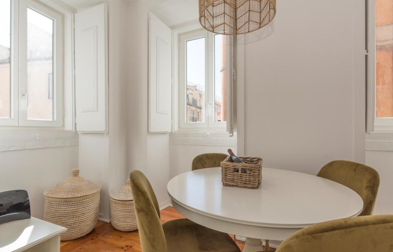 Live Like A Local @ Casa Da Esquina - Wifi & A/c * Lisboa