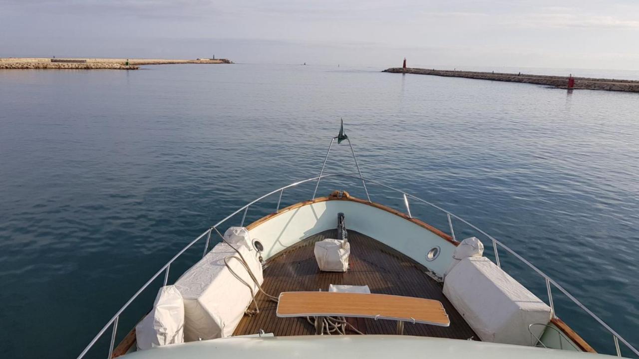 Sea Suites - Boat *