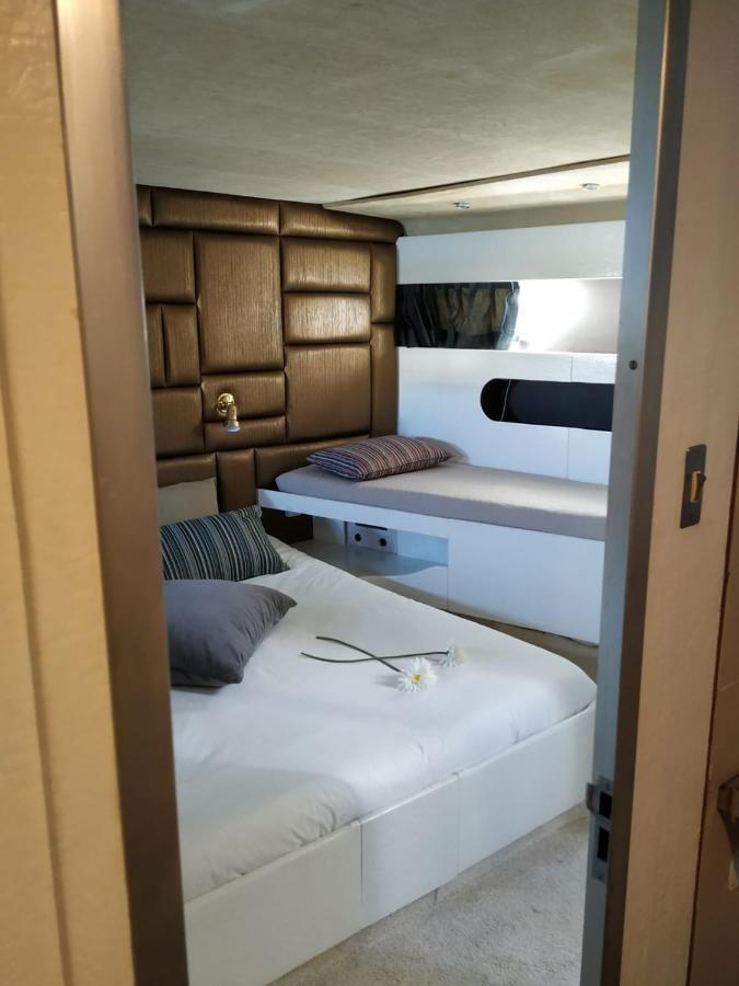 Sea Suites - Boat Bateau-hôtel Lisboa