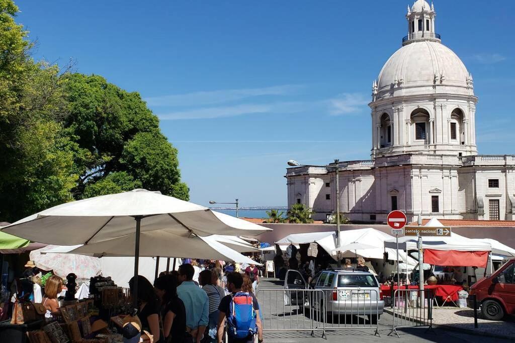 Feira Da Ladra Comfy Premium * Lissabon