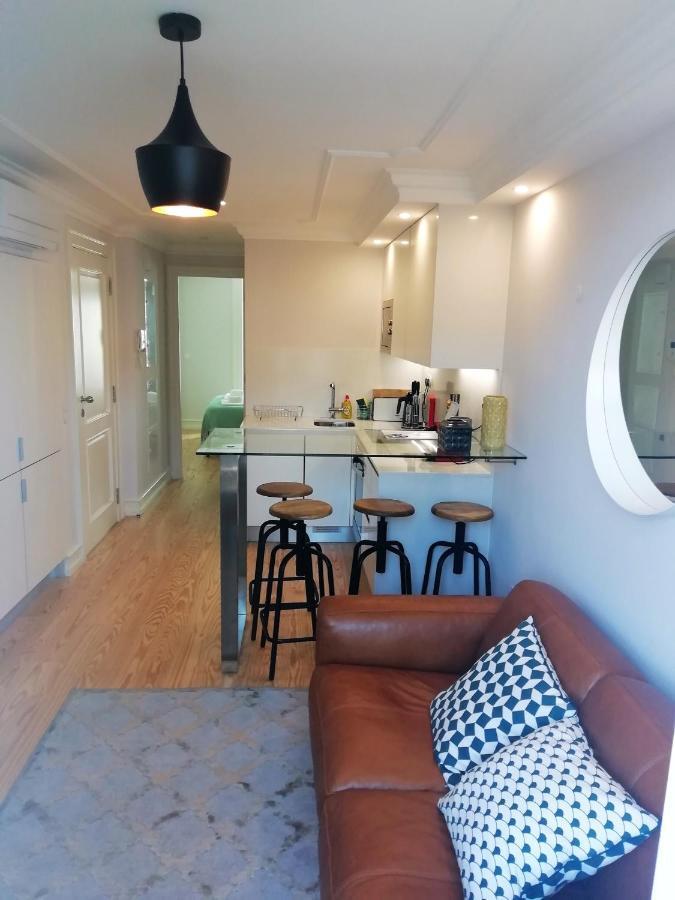 Augusta 229-5e-city Center Apt- Balcony & Elevator Appartement