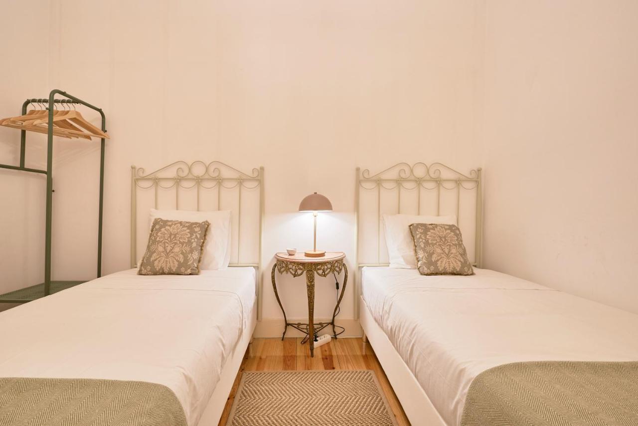 Spacious In The Perfect Location, By Timecooler * Lissabon