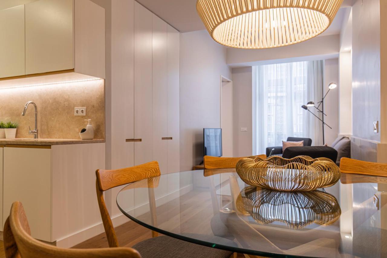 Upscale&modern 2bdr Apartment *
