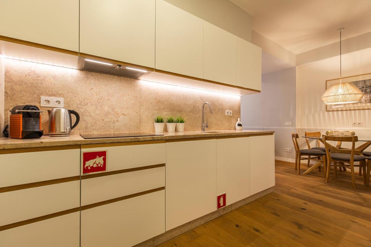 Upscale&modern 2bdr