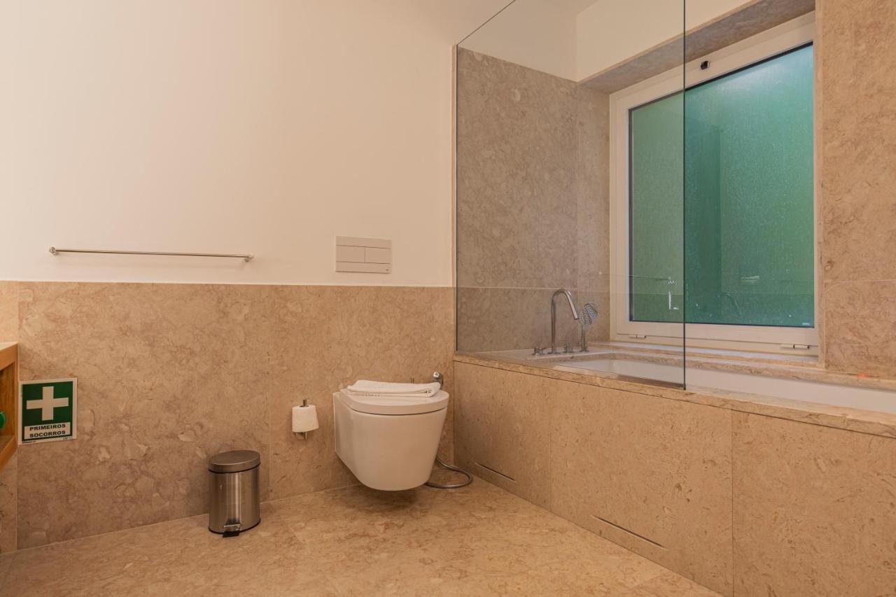 Upscale&modern 2bdr *