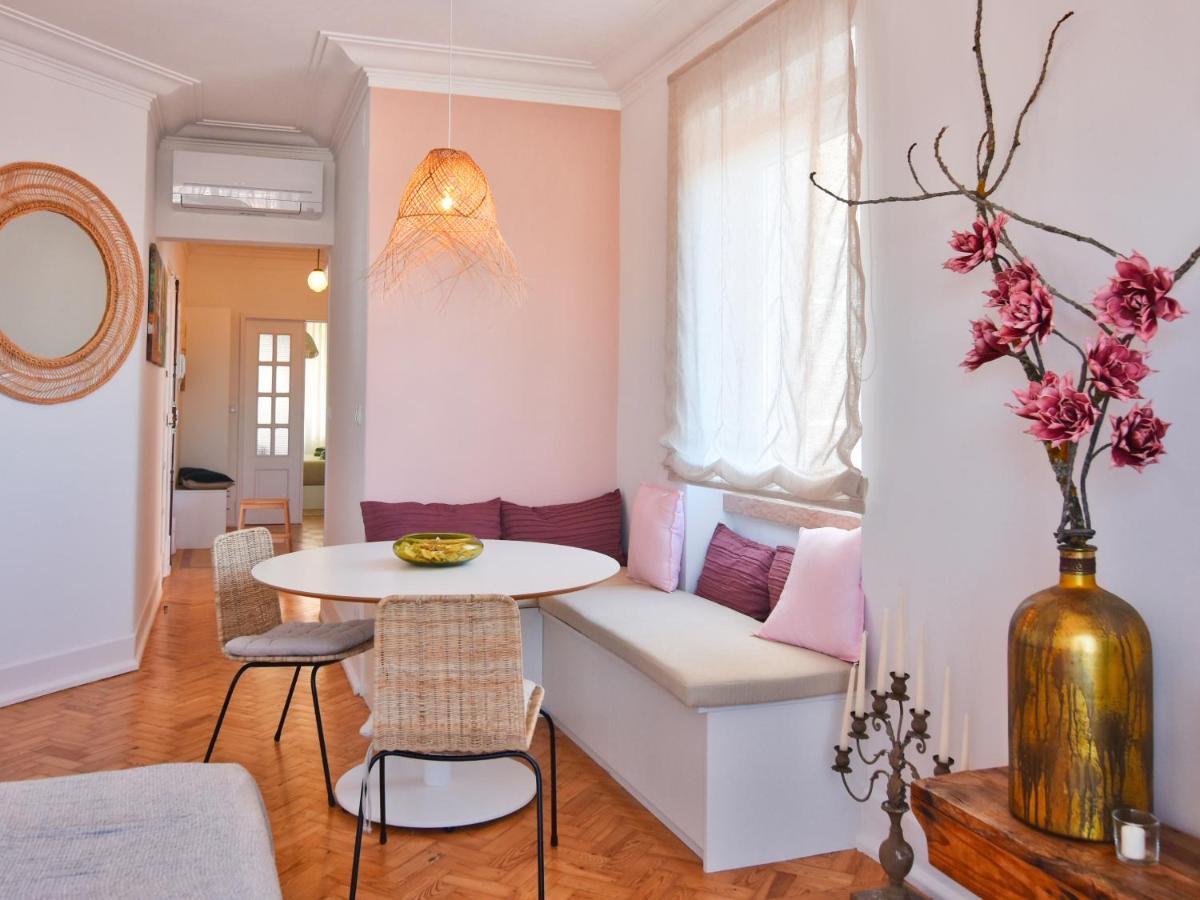 Apartment Private View Over *