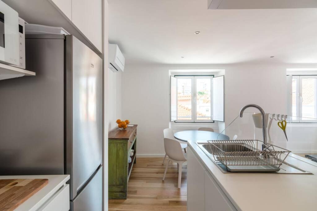 Apartment Beautiful With View Of The Tagus River *