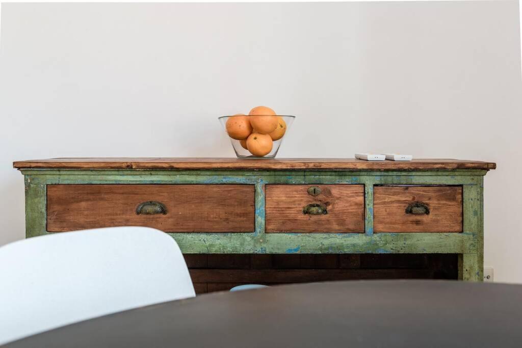 Beautiful With View Of The Tagus River Apartment
