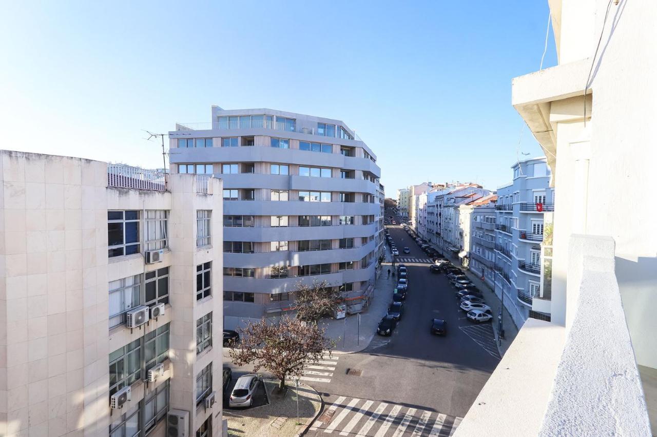 Marques De Pombal Duplex With Terrace By Homing Appartement