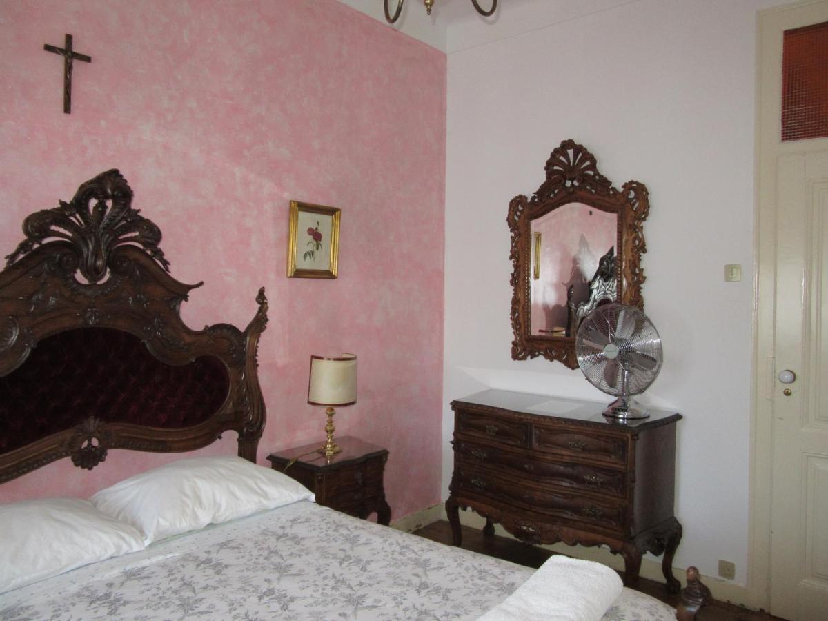 Family Macedo Bed & Breakfast Lissabon