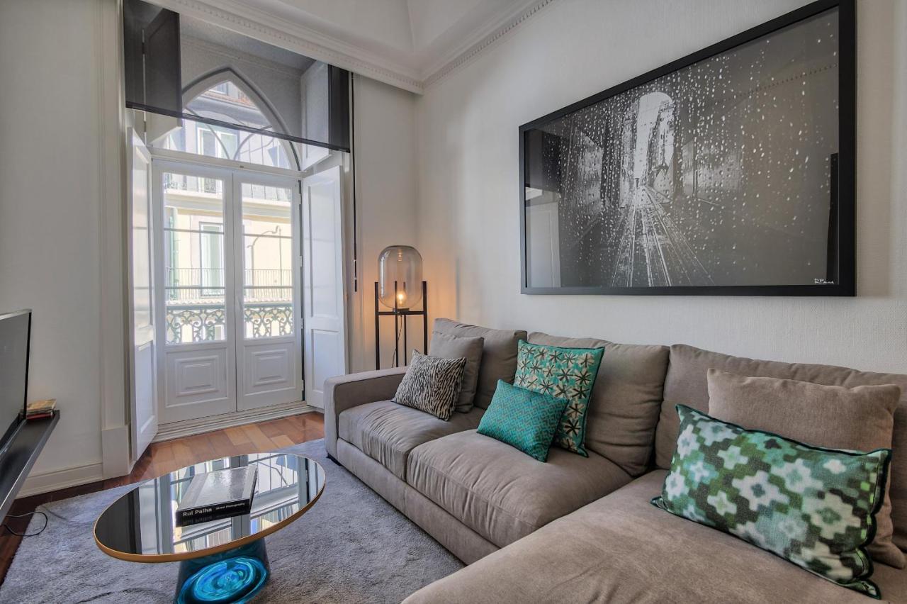 Apartment Nomad's Fine Arts In Chiado Lisbon