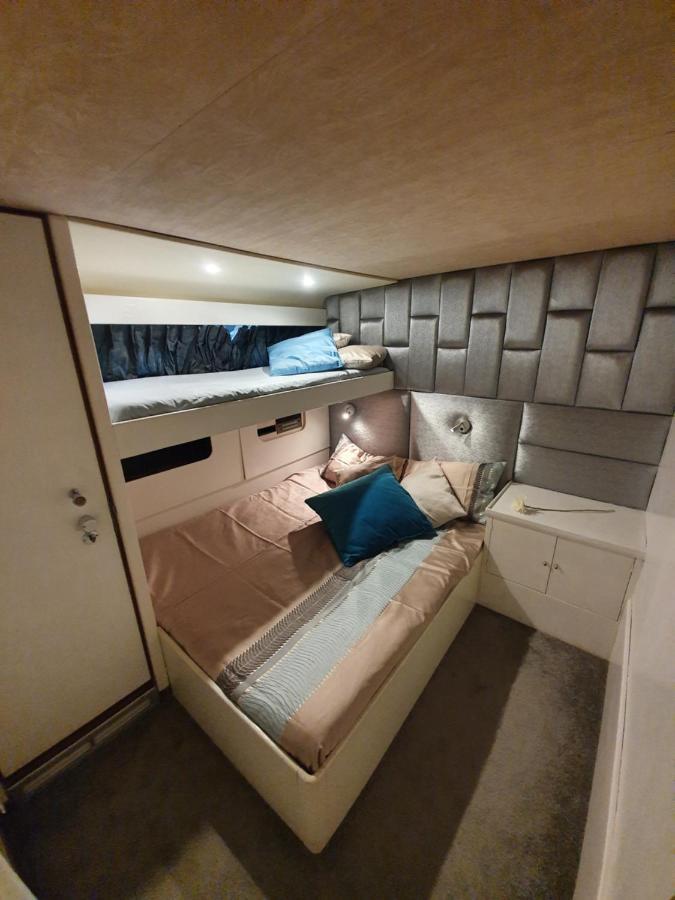 Sea Suites - Boat Bateau-hôtel Lisboa