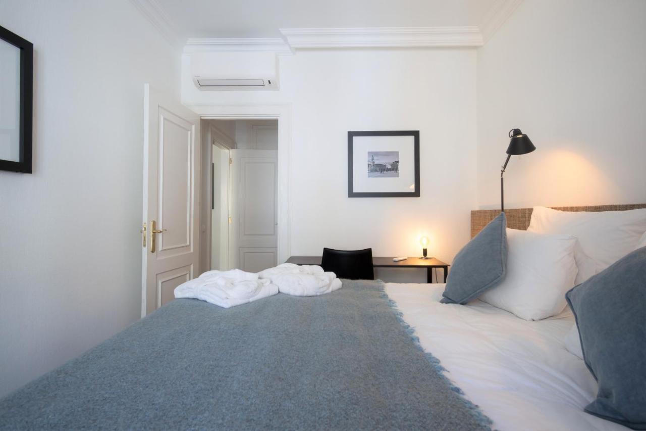 Nomad's Fine Arts In Chiado Apartment Lisbon
