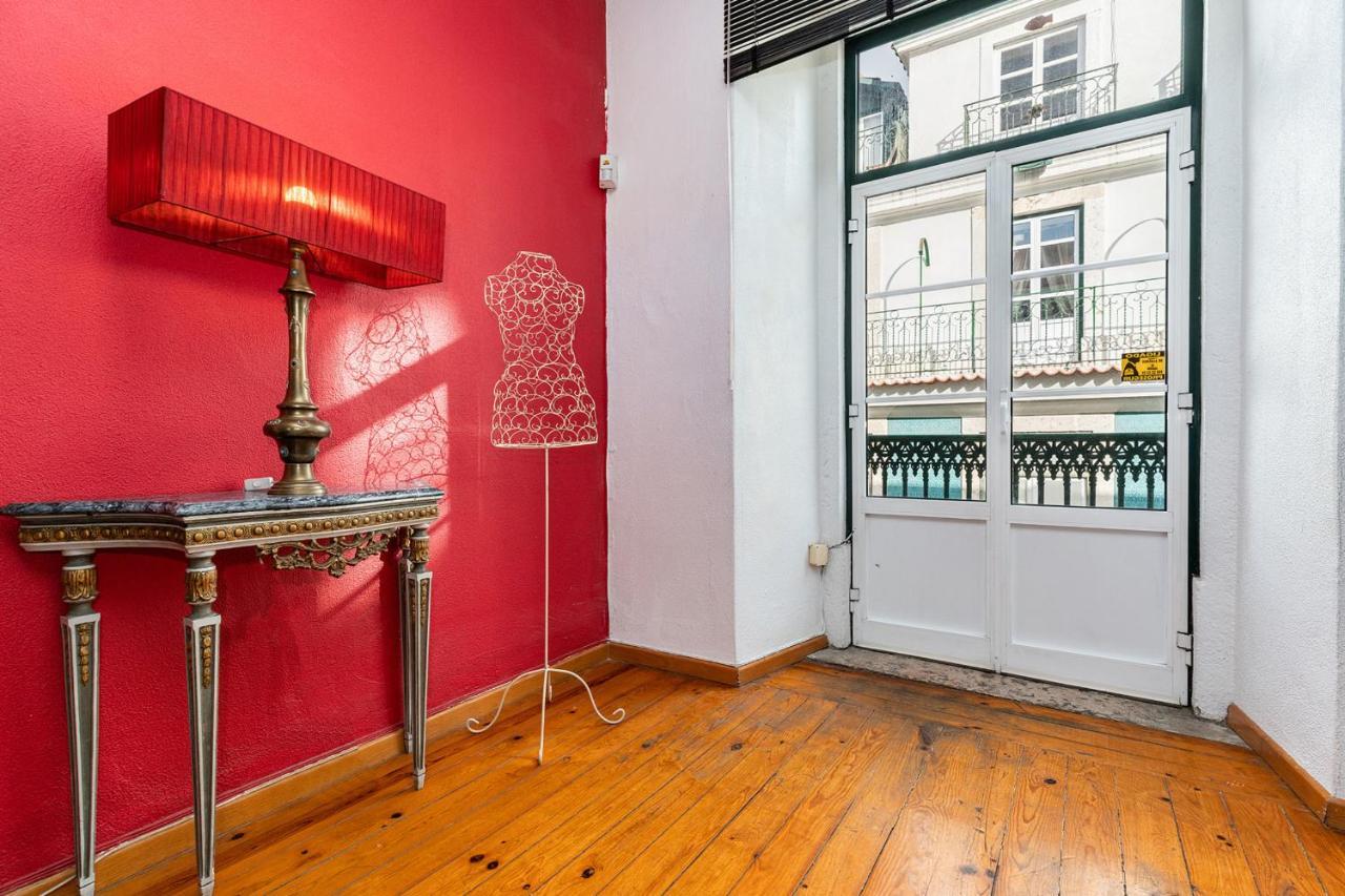 Charming 2 Bedroom Next To Praça Da Figueira * Lisboa