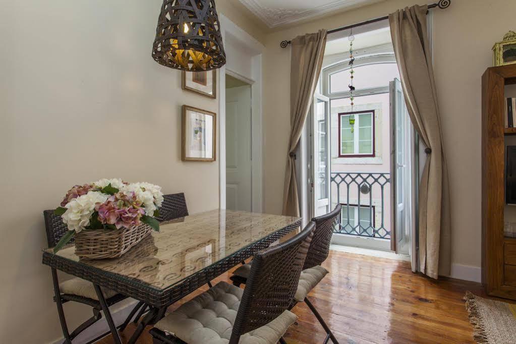 Appartement Remodeled Historic In Bairro Alto