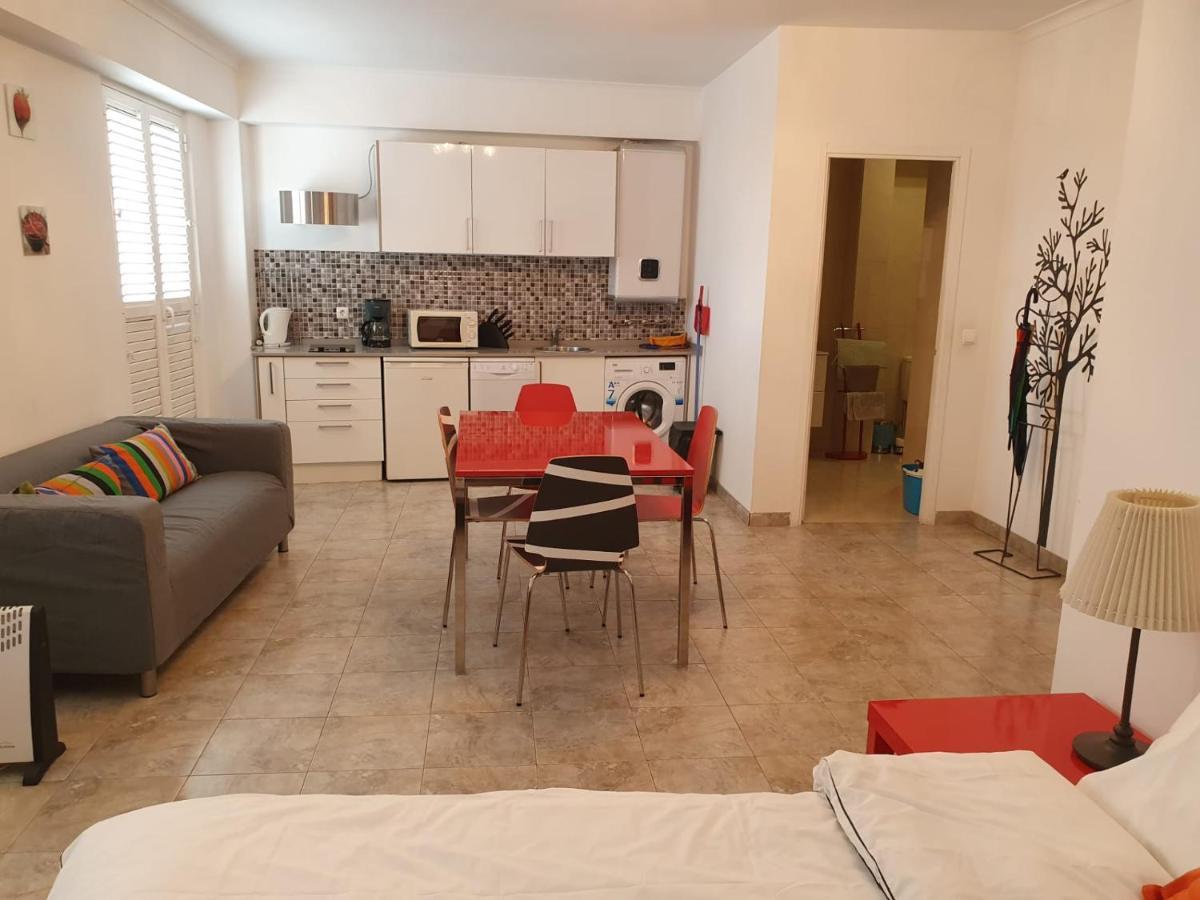 Alfama With Balcony Appartement *