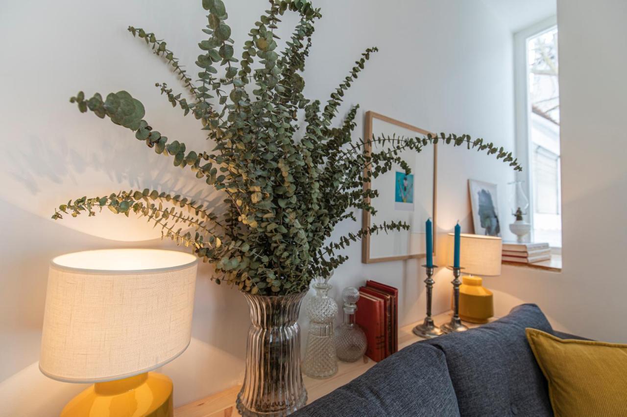 Lovelystay - The Blue Pool House *
