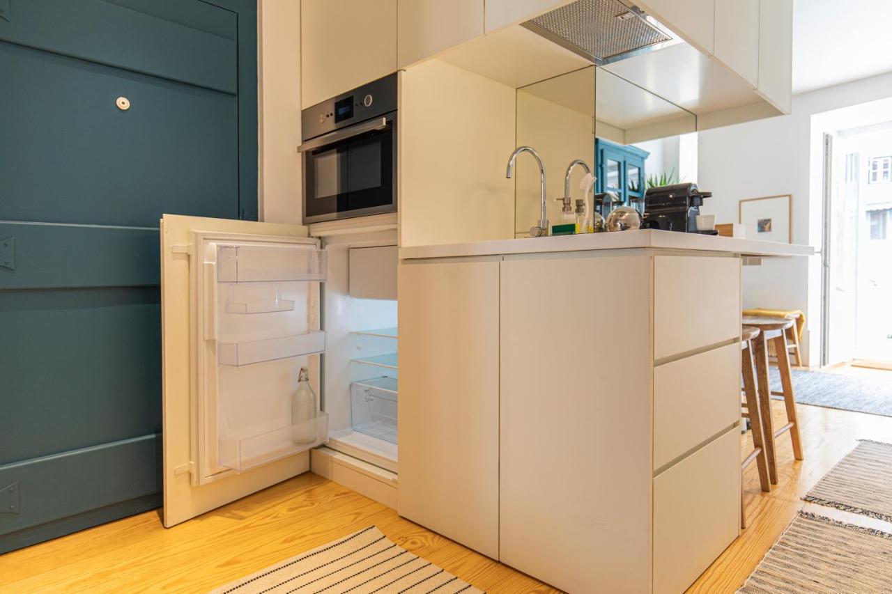 Lovelystay - The Blue Pool House * Lisboa