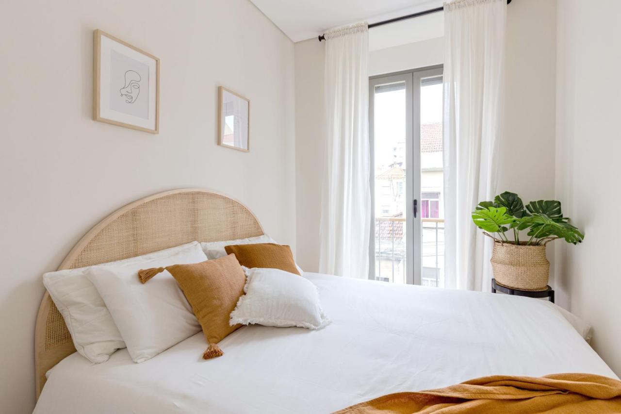 Casa Boma - Modern & Luminous With Balcony - Alcantara I * Lissabon