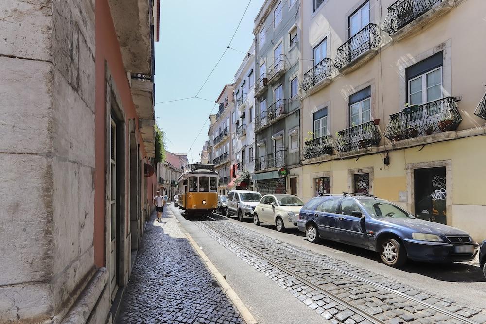 Combro By Homing * Lisbon