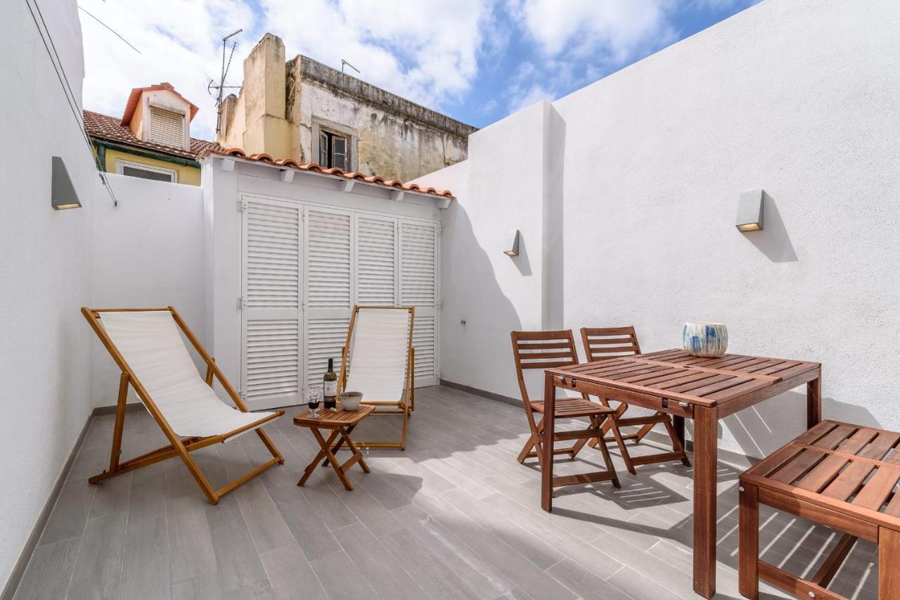 Guestready - Elegant With Private Terrace In Martires Da Patria Apartment Lissabon