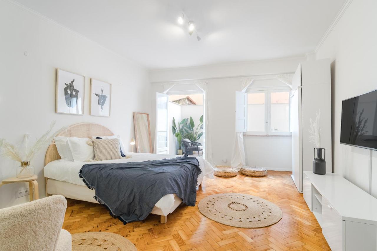 Casa Boma - Sunny And Spacious With Private Terrace - Alcantara Ii Apartment *