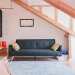 Downtown Fashion Apartment