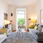 Principe Real Orange Tree W/ View 3 Bedrooms Flat!