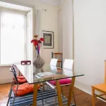 Principe Real Orange Tree W/ View 3 Bedrooms Flat!