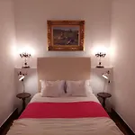 Chiado Apartments