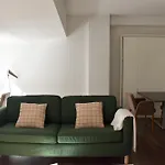 S. Bento Studio W/ Garage