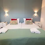 Sweet Suites Guesthouse Close To Famous Avenue Liberty