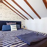 Mouraria I, Eco-Duplex, French Balcony & Smart Check-In
