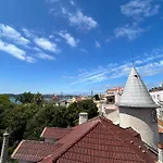 Santos Apartment In Central Lisbon With River View